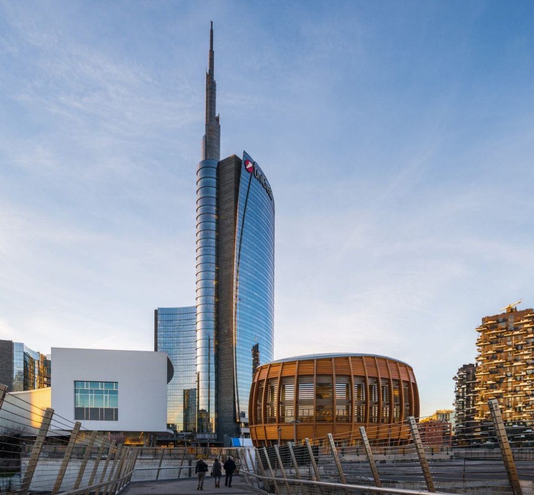 milan-gc9b2b4123_1920
